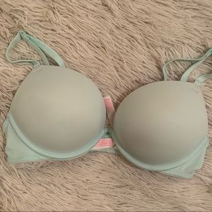 VS PINK WEAR EVERYWHERE SUPER PUSH